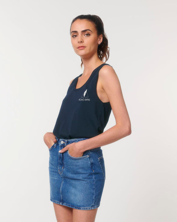 The Roho Rafiki® icon vest top (Women's) is crafted of 100% organic ring-spun combed cotton to create the tightly wrapped yarns responsible for its pleasing softness and strength. And when it comes to style, the medium loose-fit silhouette has a sleek-yet-relaxed look that’s totally on-trend. French Navy. #RafikiSoul